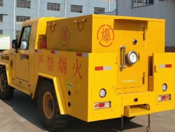 七星关凯龙爆破器材运输车：保障爆破任务的安全运行