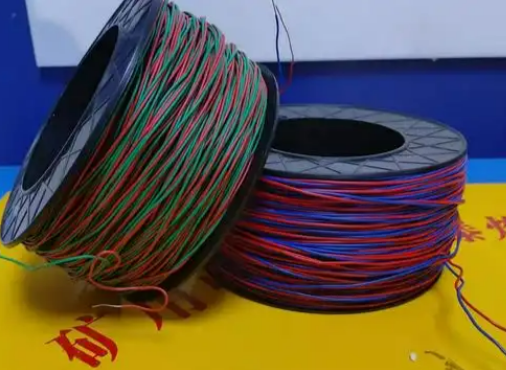 七星关放炮线的主要材质有哪些?不同材质的适用场景有何区别?